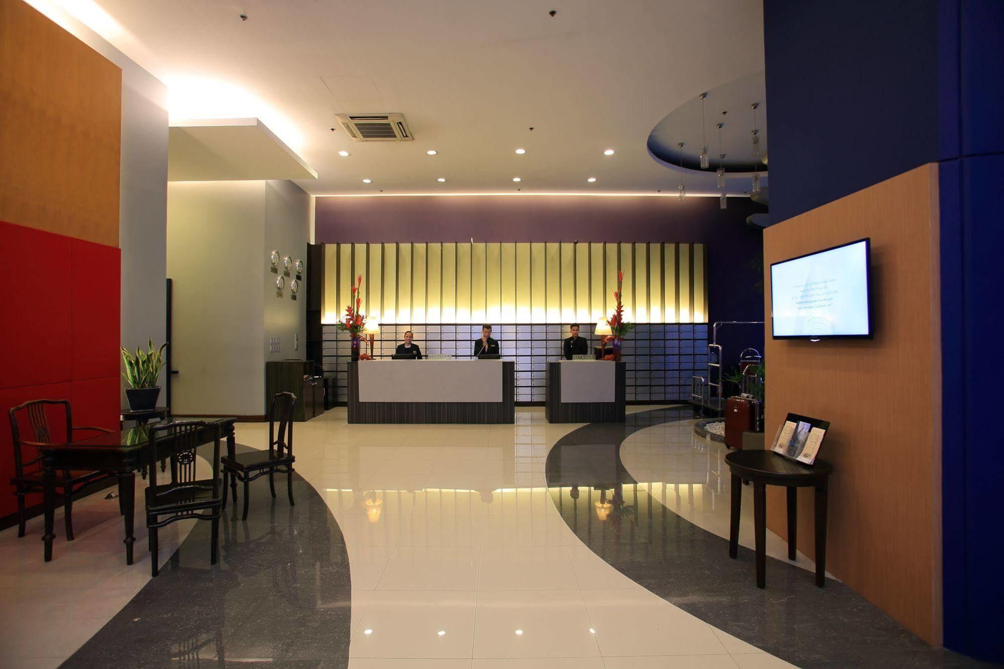 Aparthotel The Malayan Plaza Pasig City